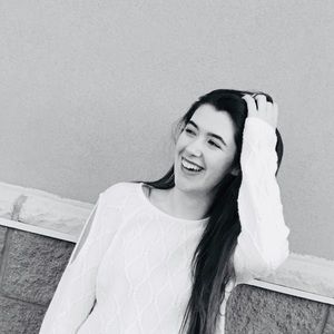 Meet your Posher, Lacey